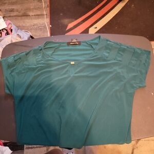 Adele & Mary Short Sleeve Top